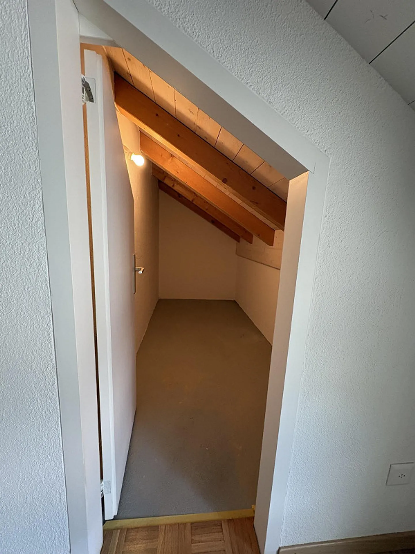 4.5 Maisonette apartment for rent in Sevelen - Photo 11 of 19