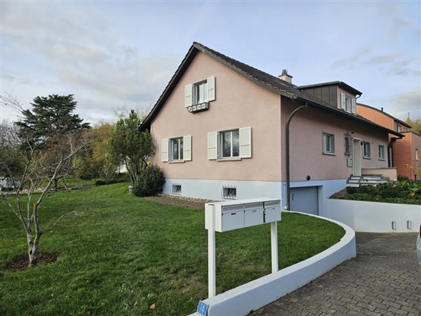 2.5 Room Apartment on the 1st Floor of a Villa in Nyon - Photo 6 of 6