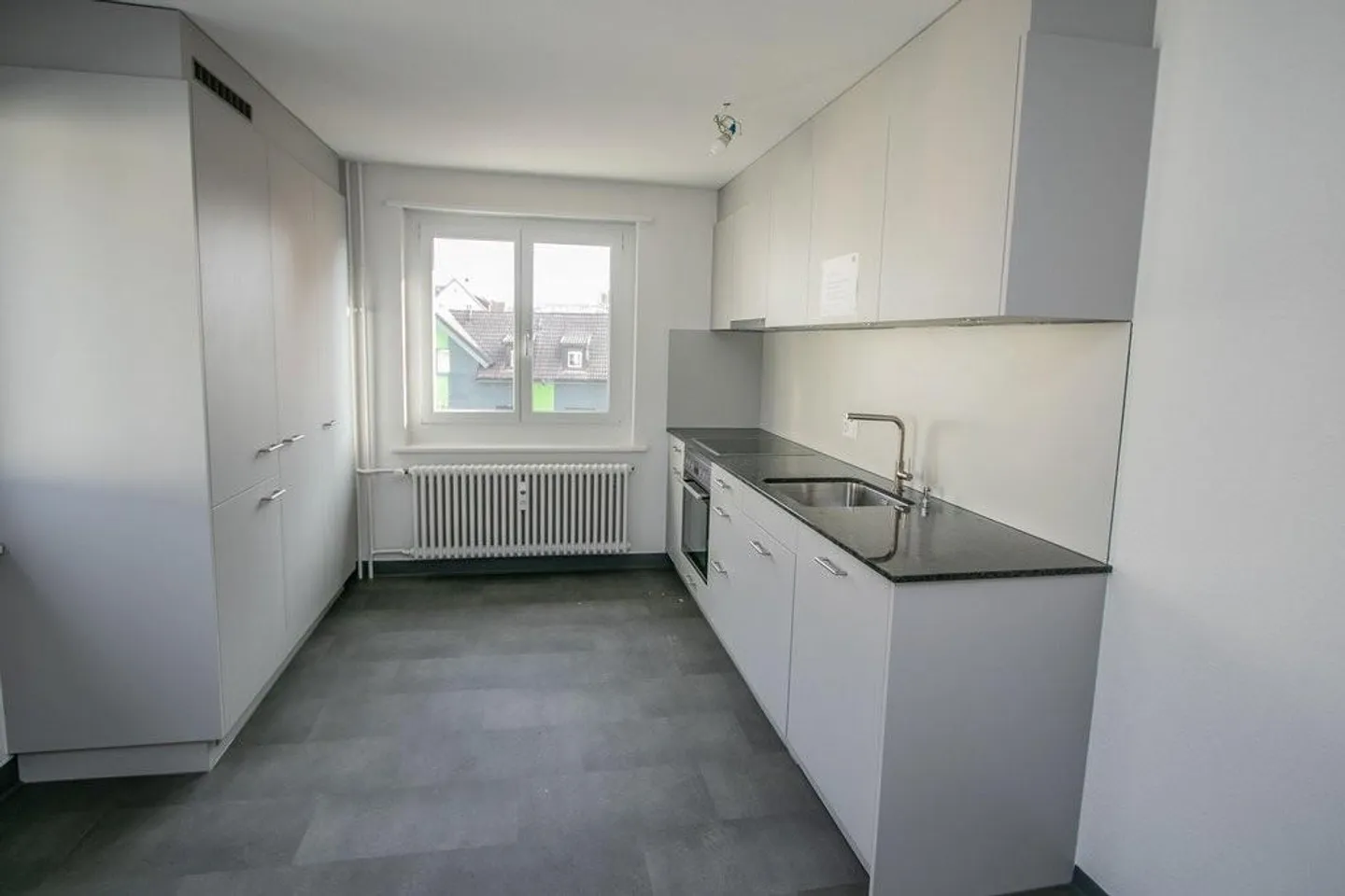 Appartement familial avec nouvelle cuisine au centre d'Arbon - Photo 2 sur 7
