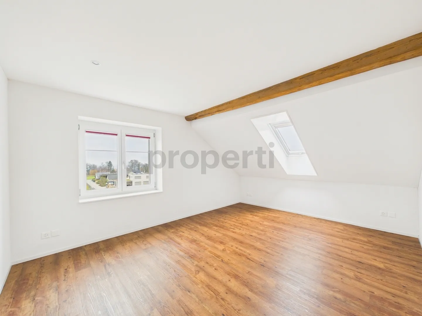 Helle 4.5-Zimmer-Penthouse mit Balkon - Foto 6 von 10