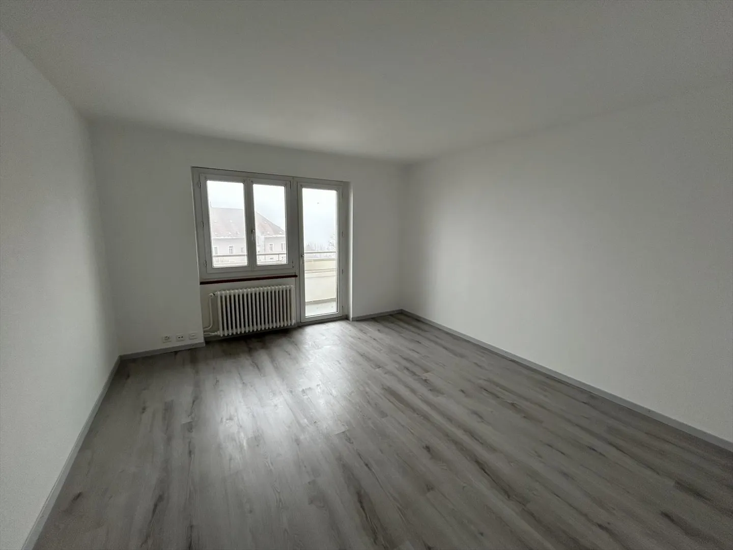 3-room apartment - Photo 1 of 5