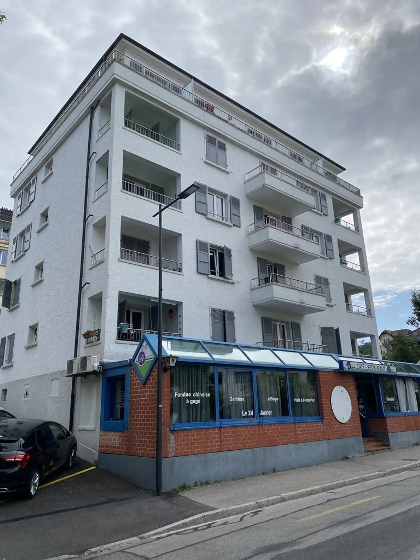 Appartement Charmant dans Quartier Familial - Photo 1 sur 8