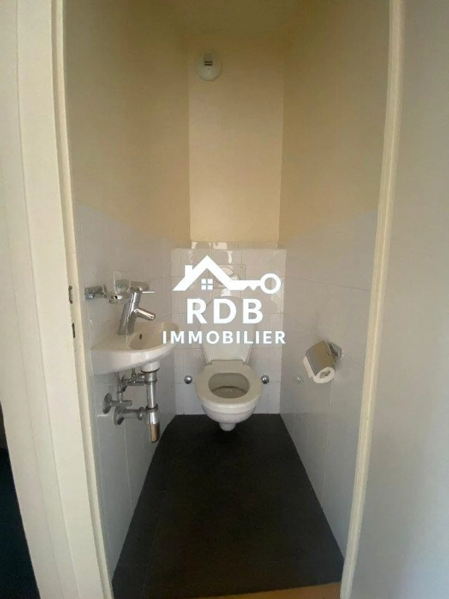 3.5-room apartment on the 4th floor located in Geneva 1202 - Photo 12 of 12