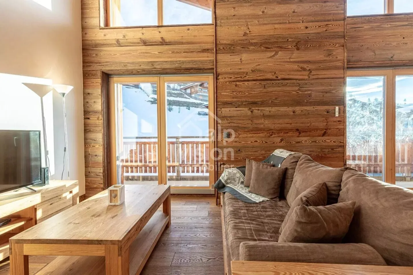 Residence les Mayens: Elegance invites you to the foot of the slopes - Photo 1 of 11
