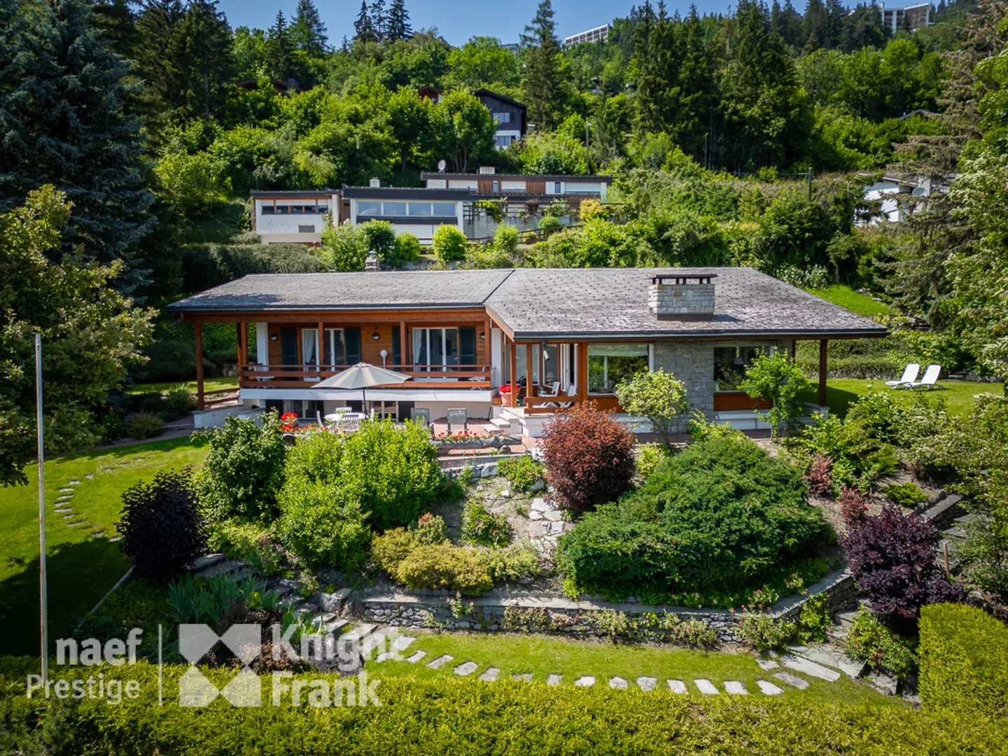 Chalet 6.5 pièces - Photo 1 sur 13