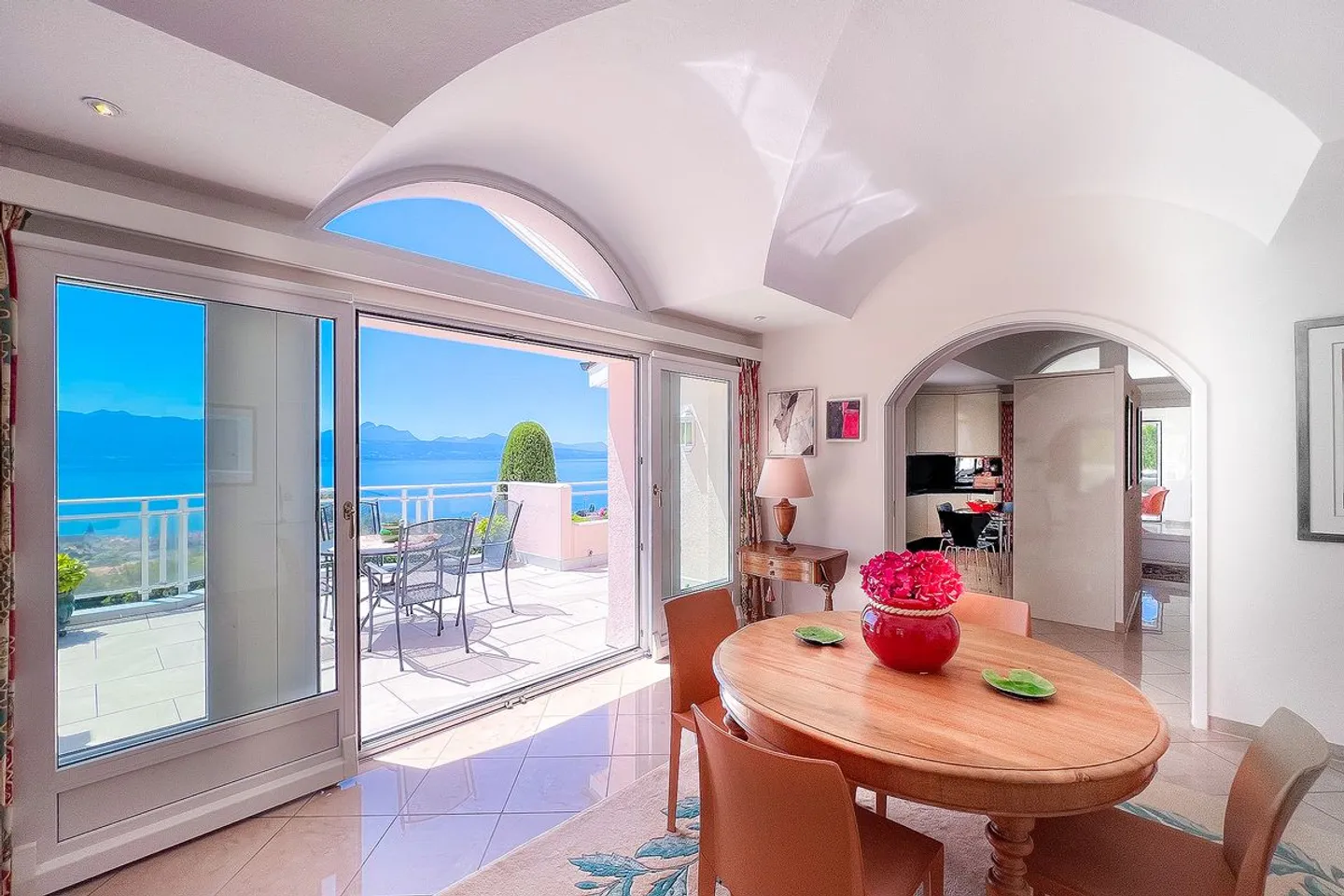 Exceptional Villa with Lake View - Photo 1 of 4