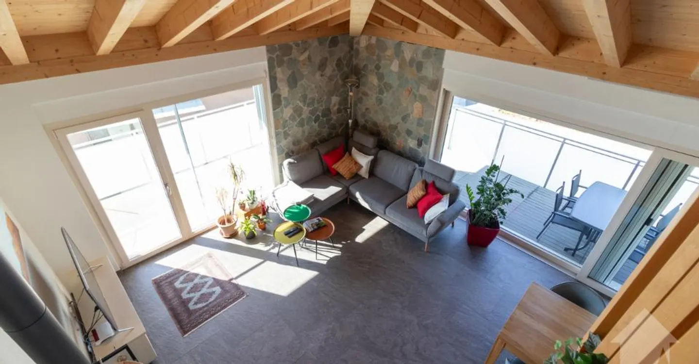 Charmant appartement mansardé à Chamoson - Photo 6 sur 12