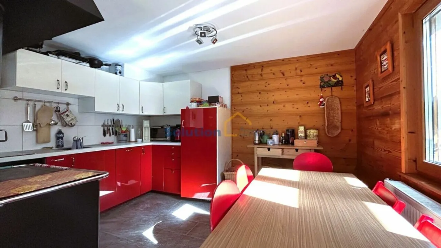 Très belle maison, rénovée avec goût - Photo 6 sur 19