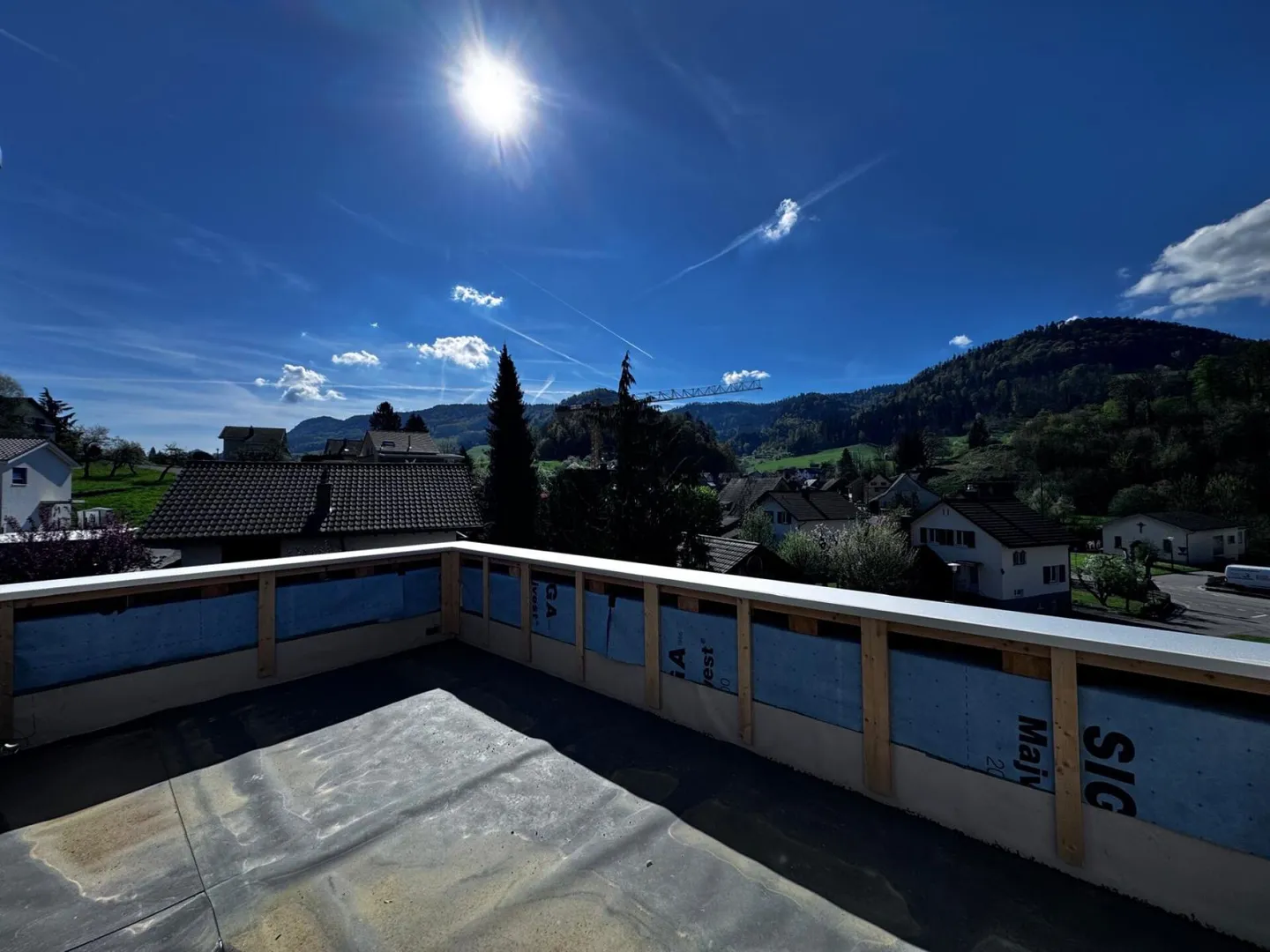 Maison individuelle de 4,5 pièces de haute qualité - Jardin avec vue dégagée, Carport + places de parking, 3 salles de bain - Photo 11 sur 31