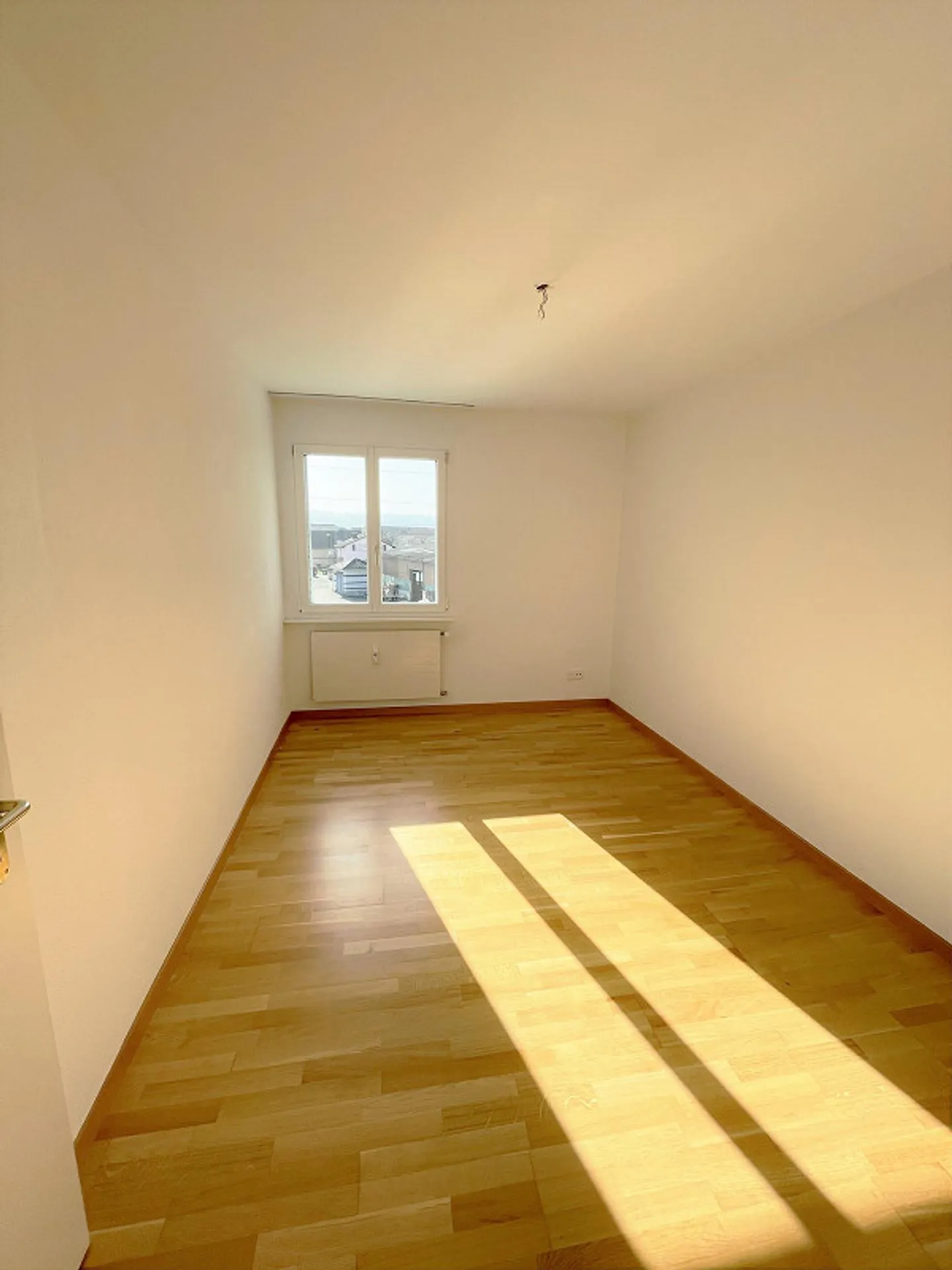 Appartamento soleggiato vicino al lago - Foto 3 di 9