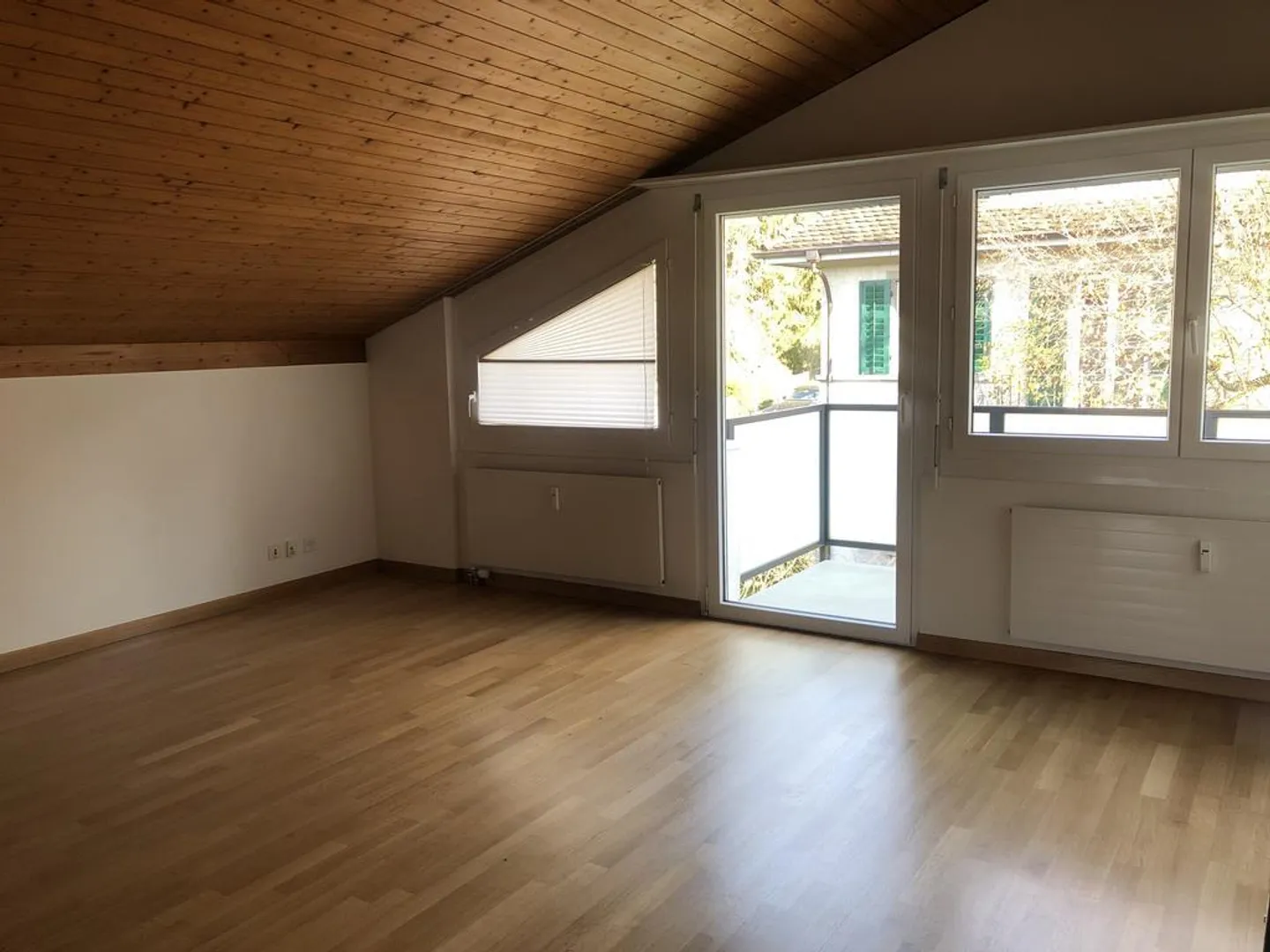 Moderno appartamento mansardato di 2,0 stanze con charme - Foto 5 di 9