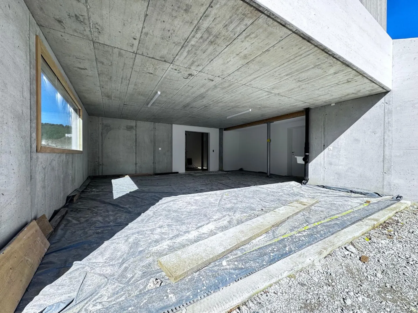 Maison individuelle de 4,5 pièces de haute qualité - Jardin avec vue dégagée, Carport + places de parking, 3 salles de bain - Photo 19 sur 31