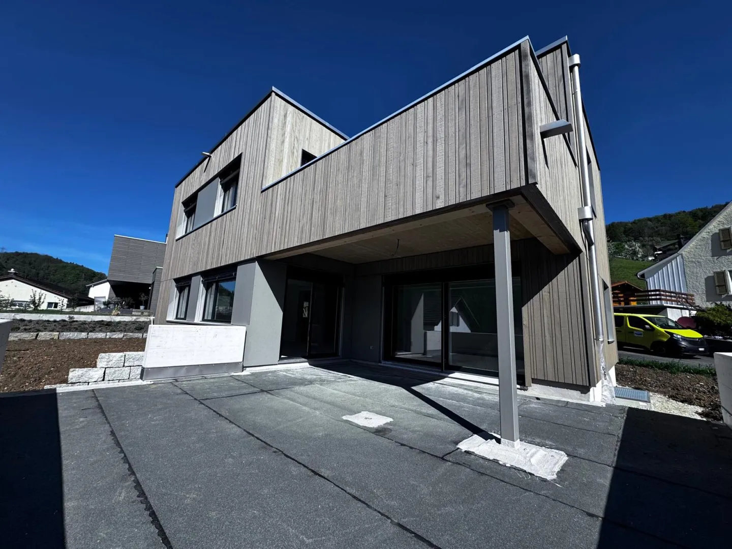 Maison individuelle de 4,5 pièces de haute qualité - Jardin avec vue dégagée, Carport + places de parking, 3 salles de bain - Photo 26 sur 31