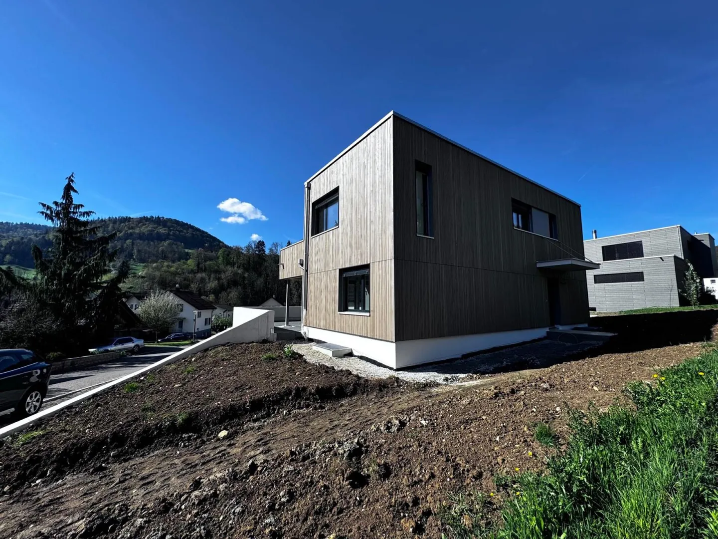 Maison individuelle de 4,5 pièces de haute qualité - Jardin avec vue dégagée, Carport + places de parking, 3 salles de bain - Photo 29 sur 31