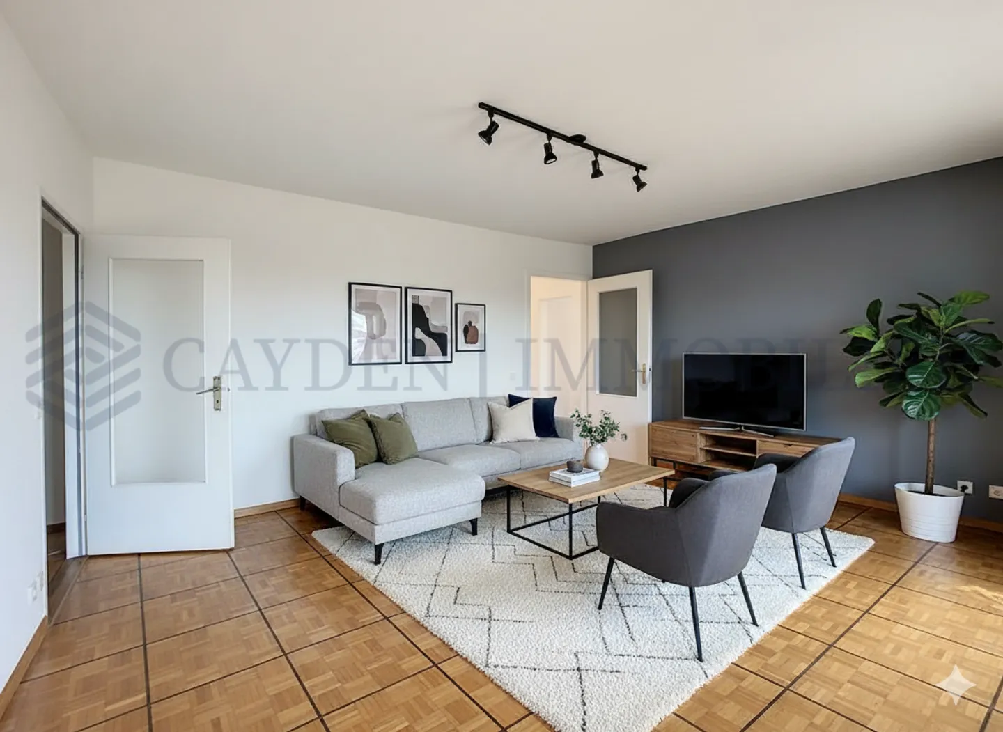 Charmantes Studio mit Balkon - Foto 2 von 6