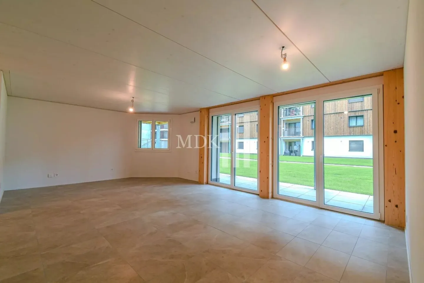 Magnificent ground floor apartment with garden - Photo 2 of 9
