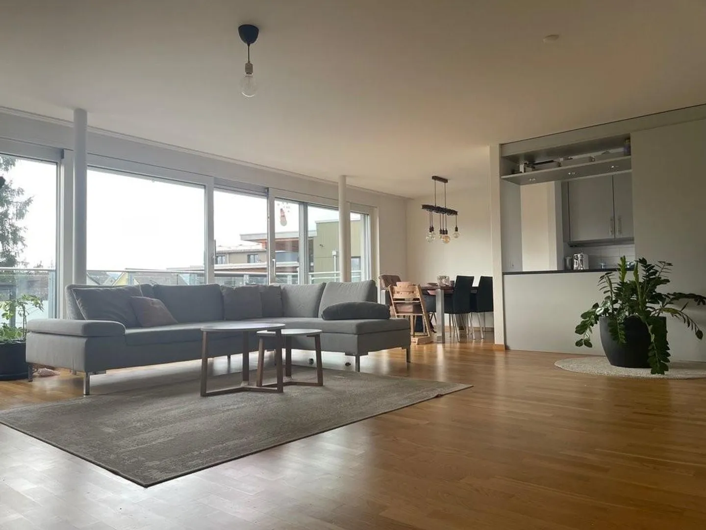 In a quiet, well-kept and charming property - Photo 6 of 11