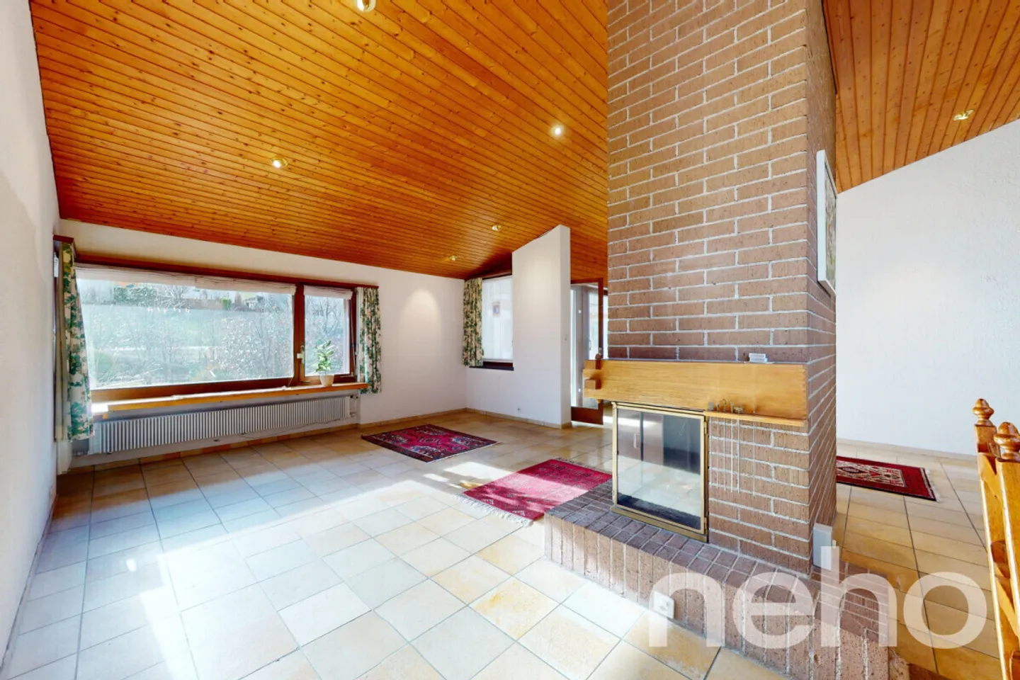 Detached Family Home with Large Garden in a Quiet Location - Photo 7 of 13