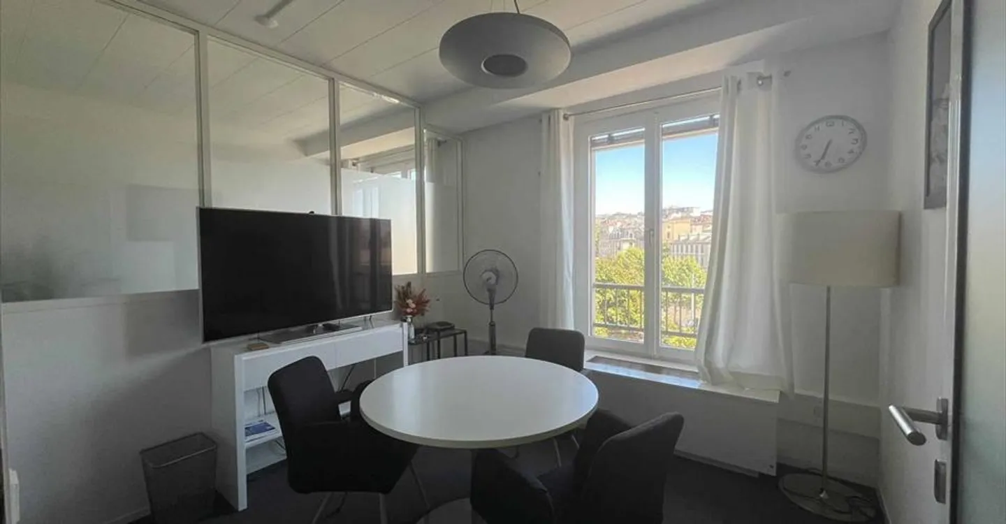 Office space for rent - Photo 5 of 10