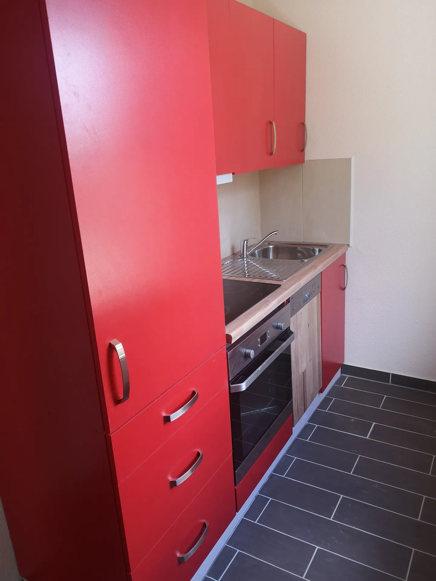Renovierte Wohnung mit Terrasse - Foto 3 von 4