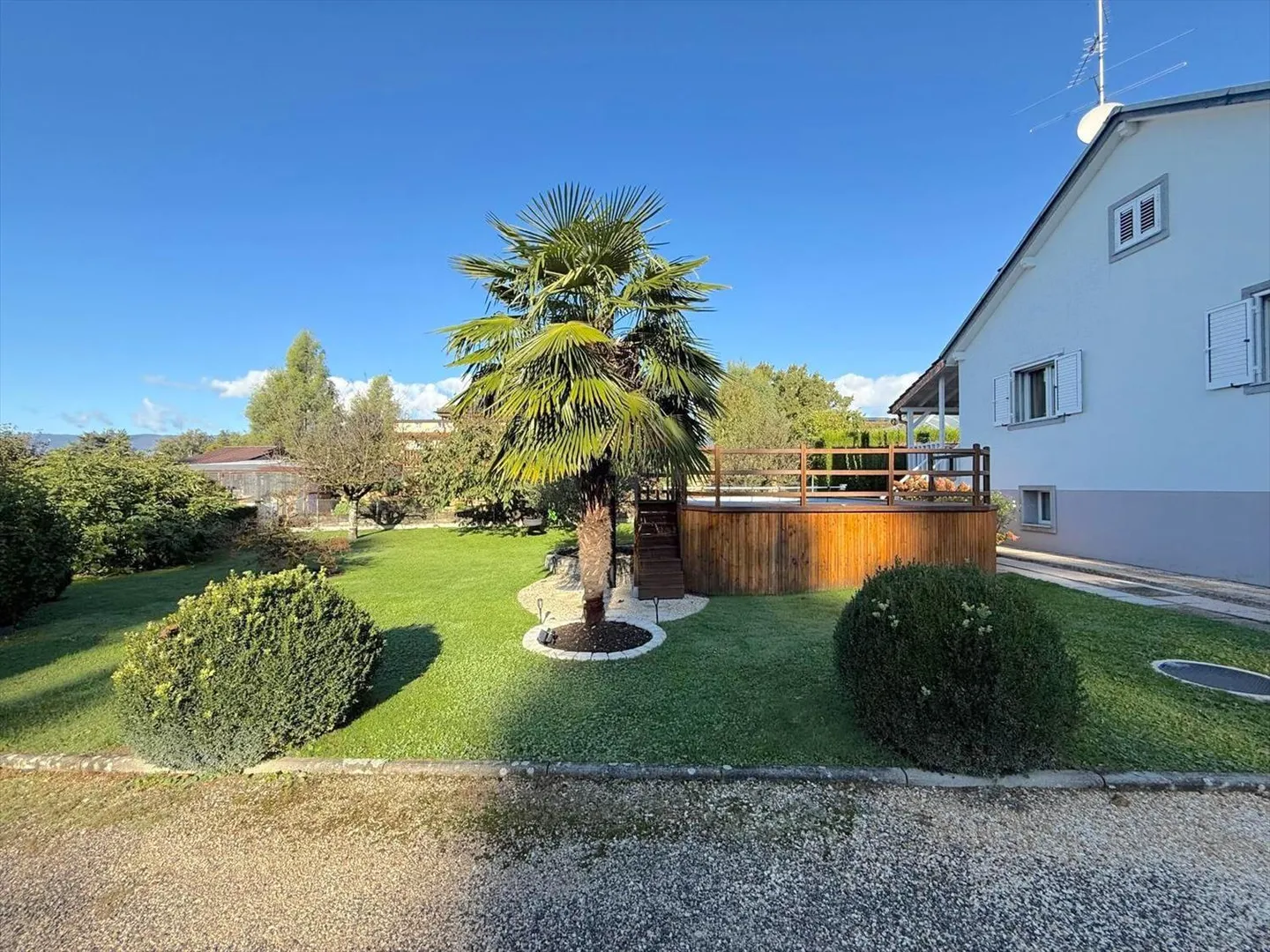 Sublime casa unifamiliare a Vernier in un ambiente verde - Foto 1 di 12
