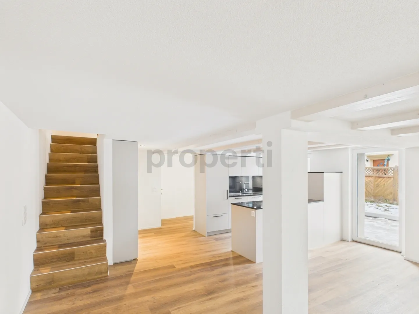 Newly renovated 4.5-room single-family house with balcony in Wohlen AG - Photo 1 of 13
