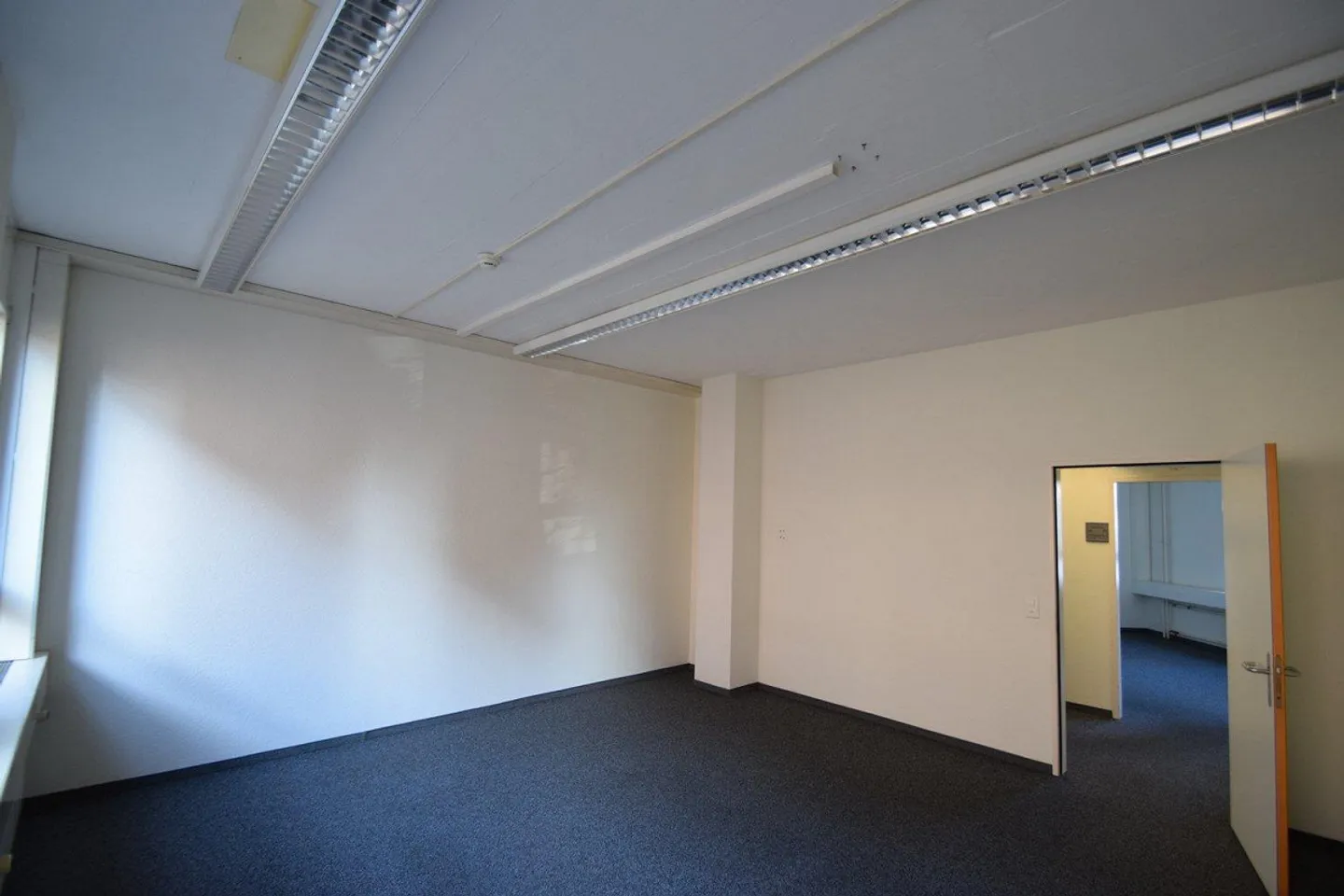 Spazi per uffici e magazzini moderni - Foto 6 di 13