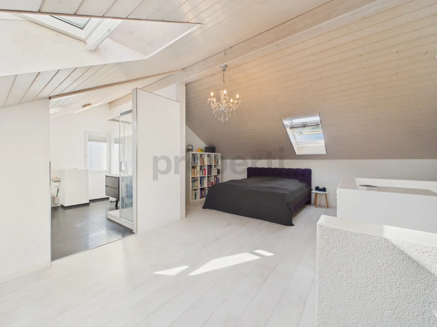 Maison individuelle indépendante de 2012 : chauffage par le sol modulaire, 5 chambres et jardin ensoleillé - Photo 7 sur 13