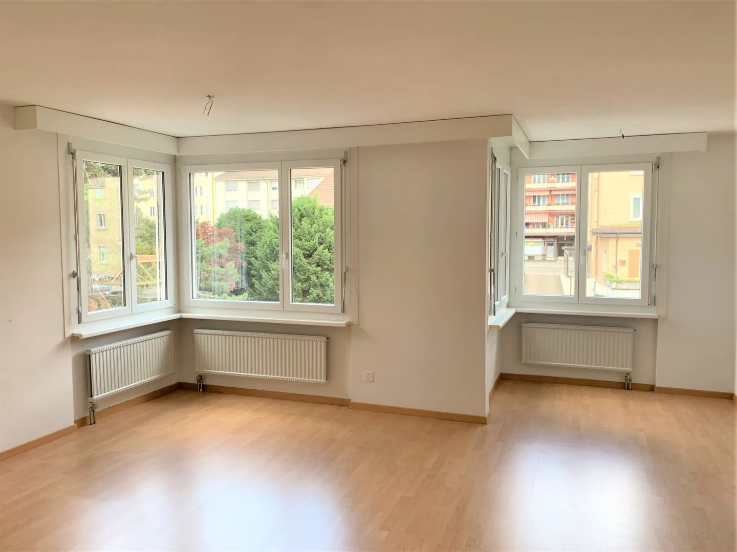 Appartamento luminoso - La tua casa accogliente a San Gallo! - Foto 2 di 7