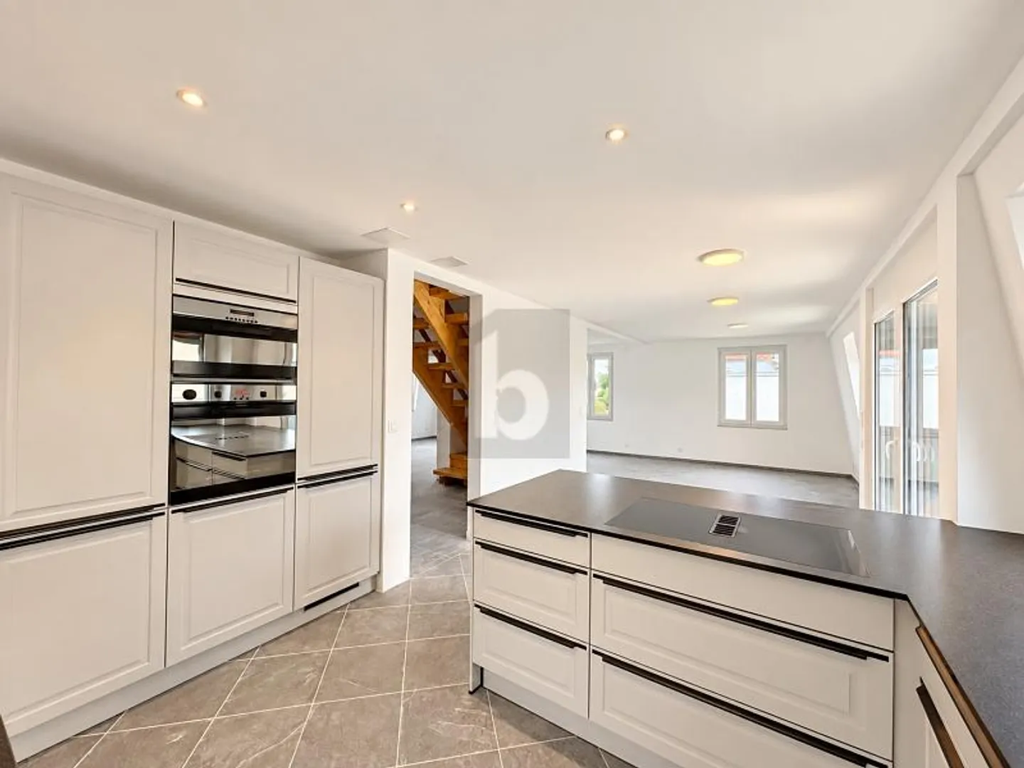 Komplett renovierte Maisonette - Foto 3 von 6