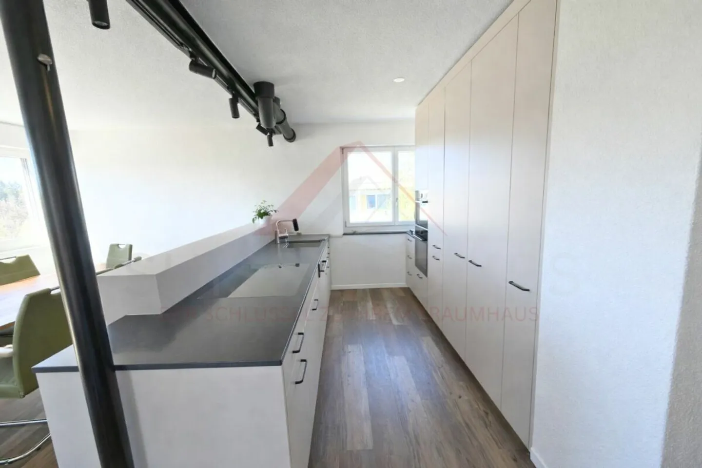 Stilvoll Modernisierte Wohnung - Foto 4 von 20