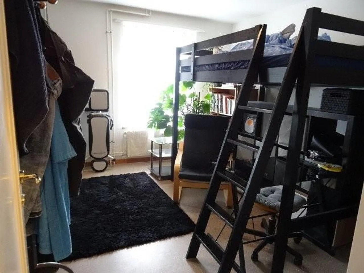 Quiet 3.5-room apartment of 83 m² on the 1st floor - Photo 6 of 7