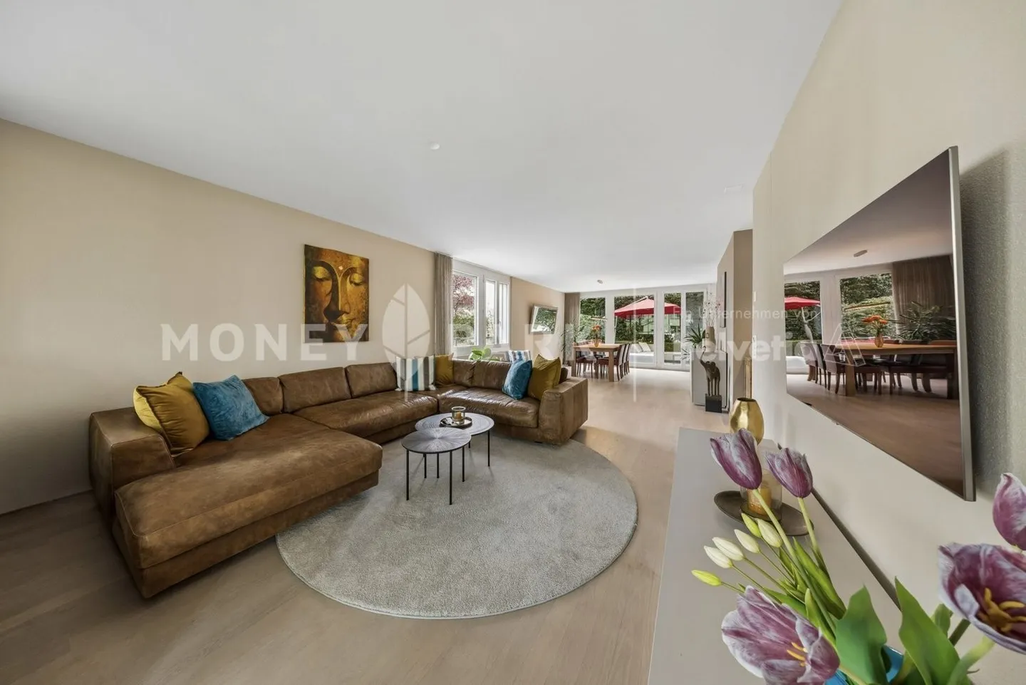 Appartamento 4.5-(5.5) stanze con grande giardino e molta privacy - Foto 1 di 9