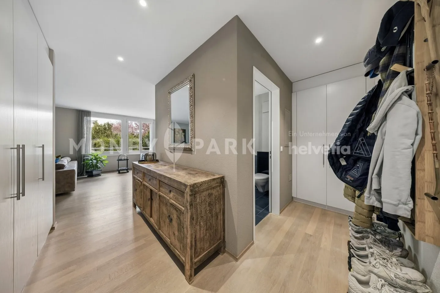 Appartamento 4.5-(5.5) stanze con grande giardino e molta privacy - Foto 7 di 9