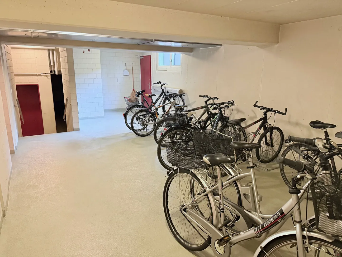 Completely renovated 6-room penthouse with large winter garden - Photo 23 of 23