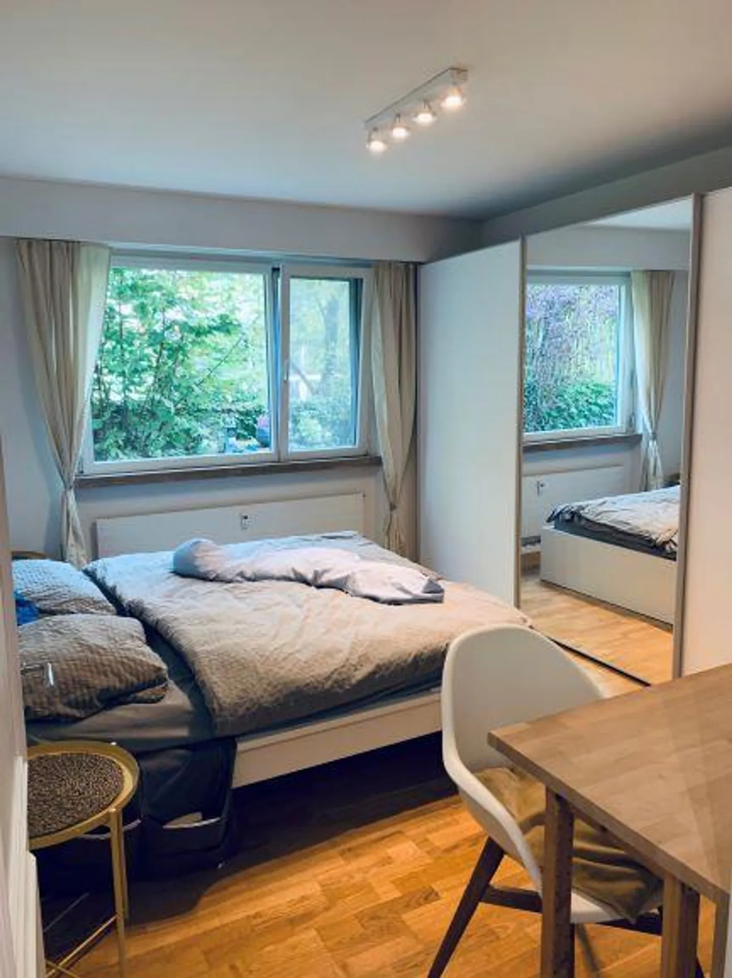 Garden apartment in quiet rear building - Photo 3 of 15