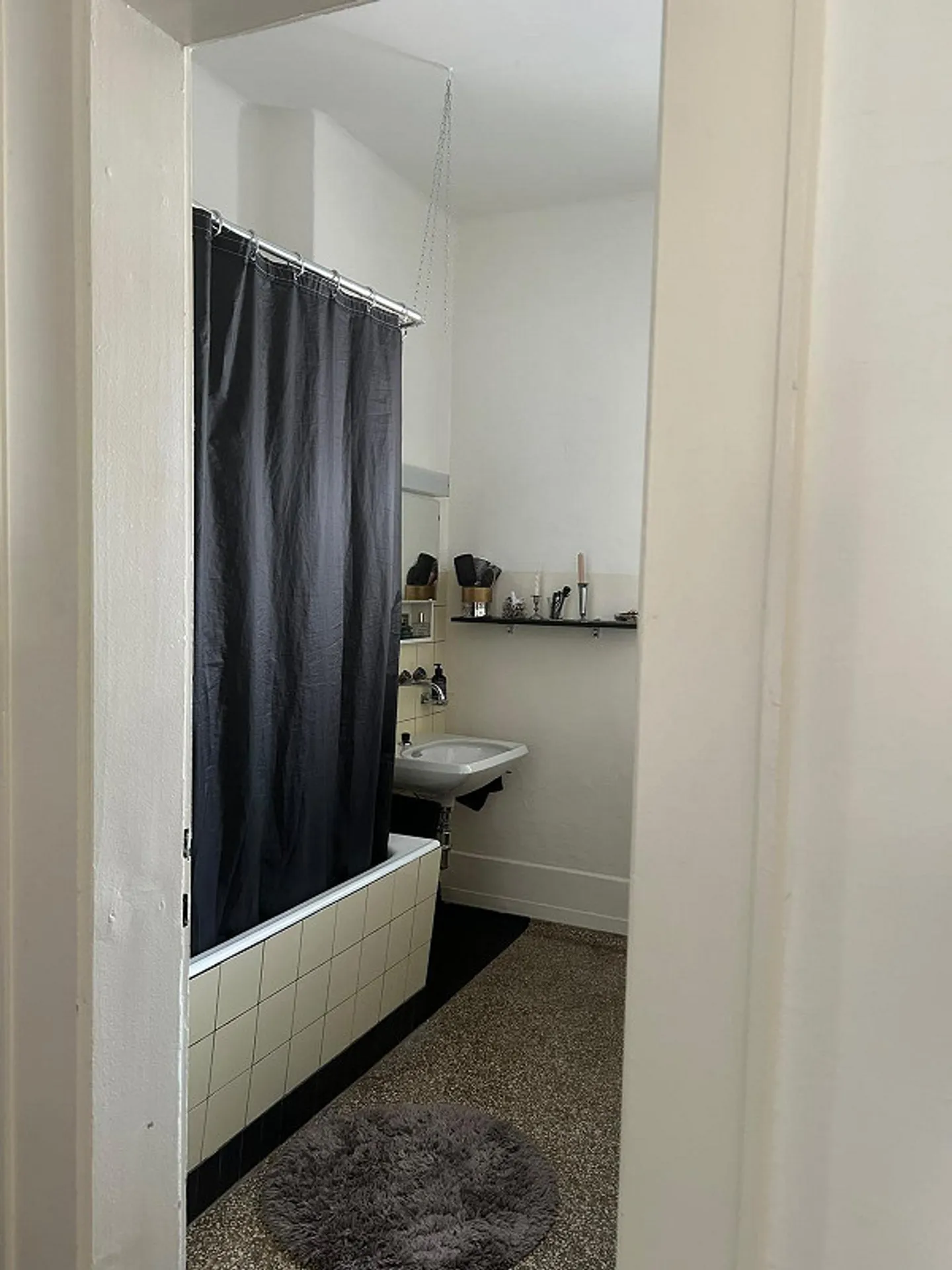 Looking for a new tenant – beautiful 4.5-room old apartment in Chur - Photo 10 of 11