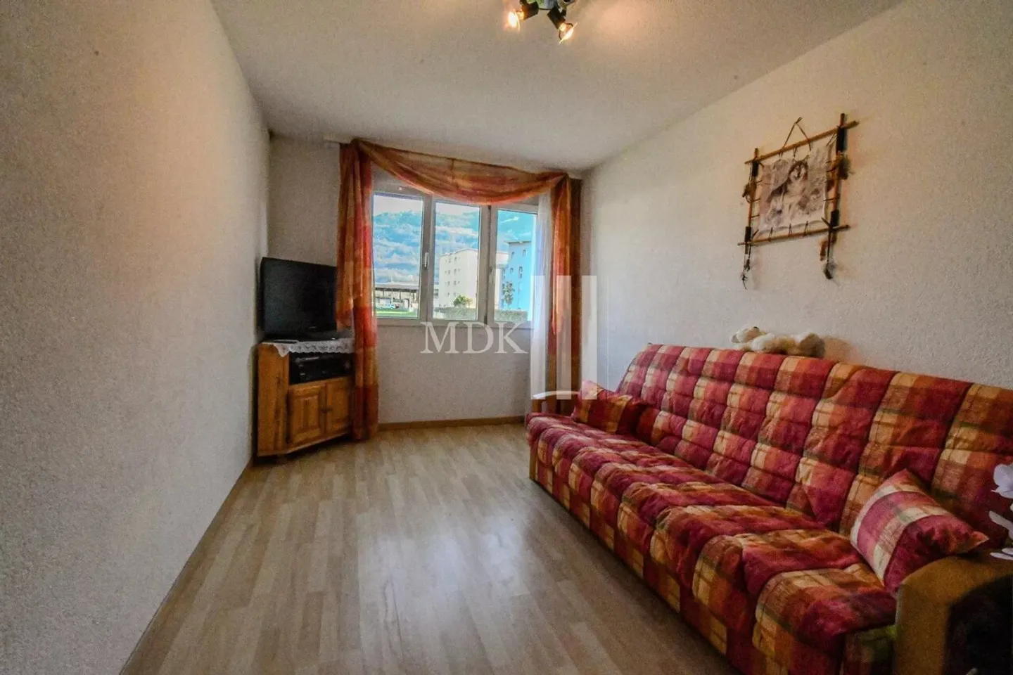 Appartement Charmant avec Terrasse - Photo 6 sur 9
