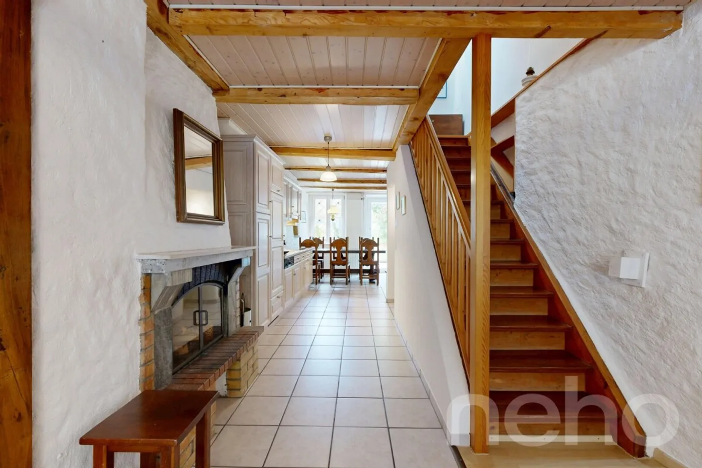 Incantevole casa a schiera su 3 piani con terrazza e bel giardino! - Foto 4 di 12