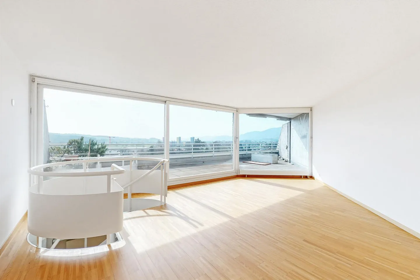 Au-dessus des toits de Solothurn - Appartement galerie dans un emplacement central ! - Photo 2 sur 13