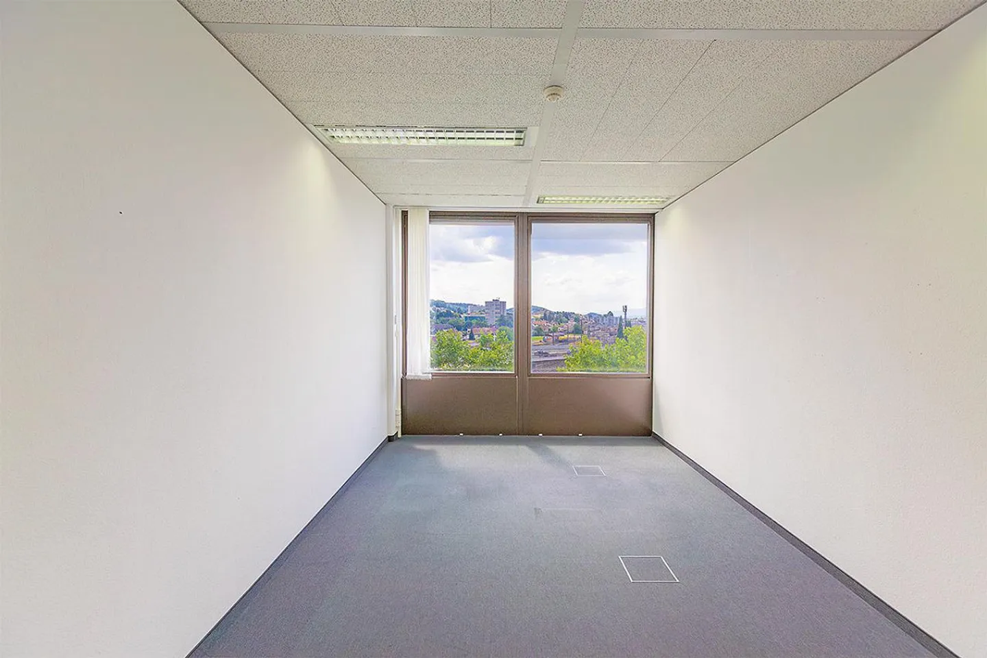 Attractive Offices and Studios in Zuchwil (SO) - Photo 3 of 5