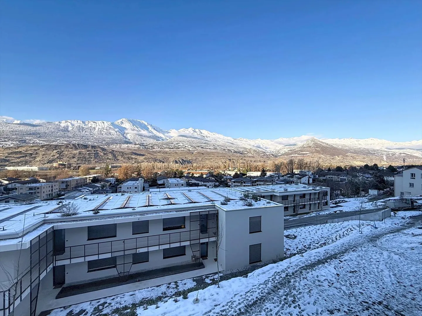 Zu vermieten sehr schöne 3,5-Zimmer-Wohnungen in einem neuen Komplex in Bramois - Foto 6 von 13