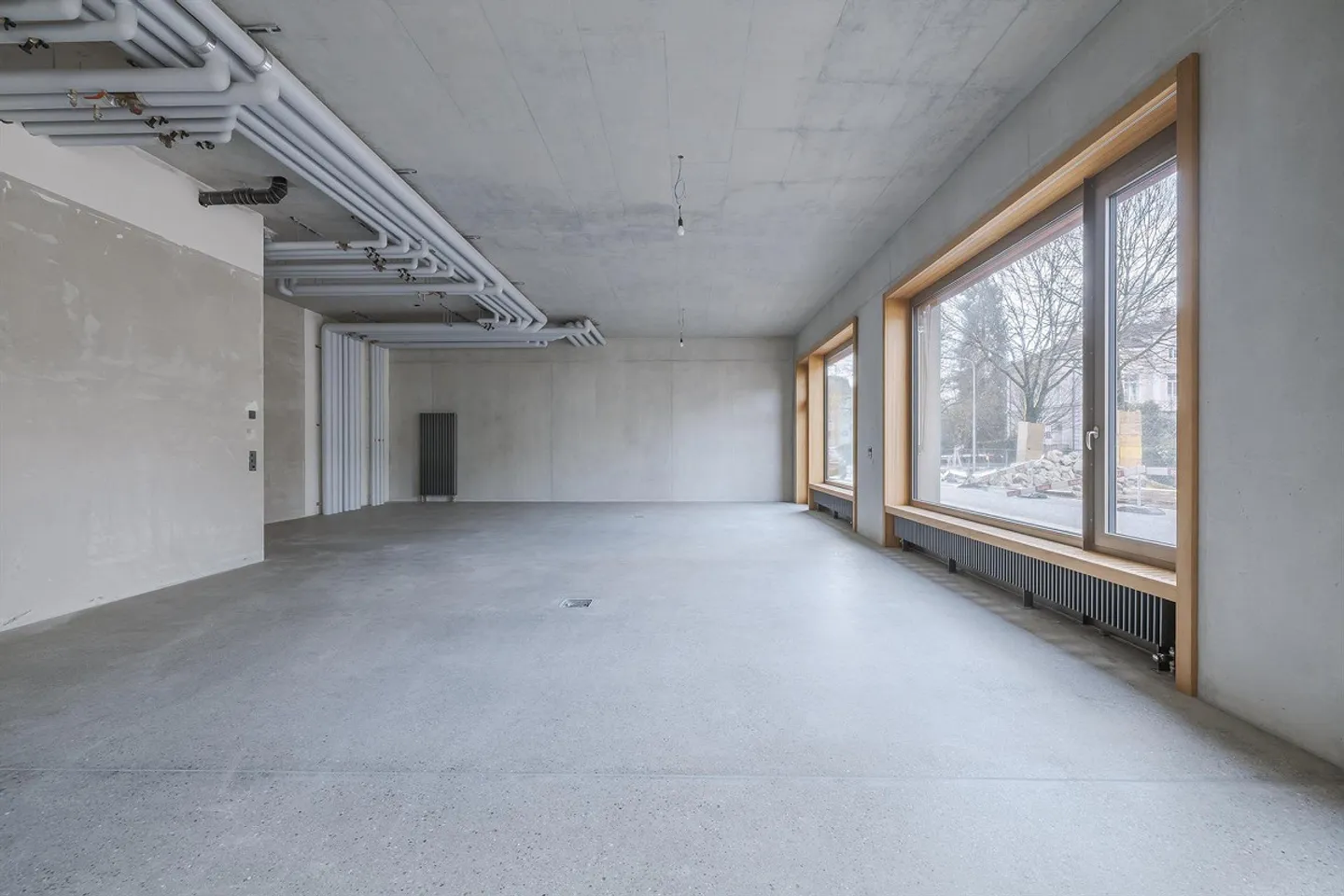 Gewerbe in Biel - Foto 2 von 6