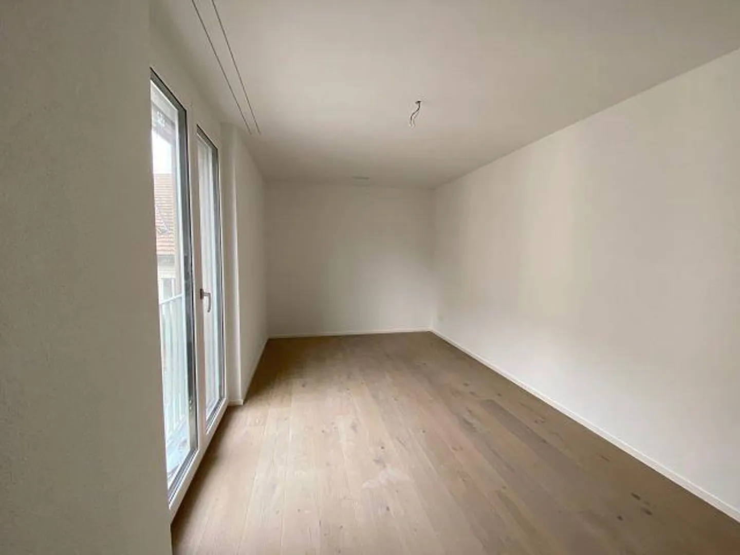 Appartement moderne de 4,5 pièces avec deux balcons spacieux - Photo 7 sur 12