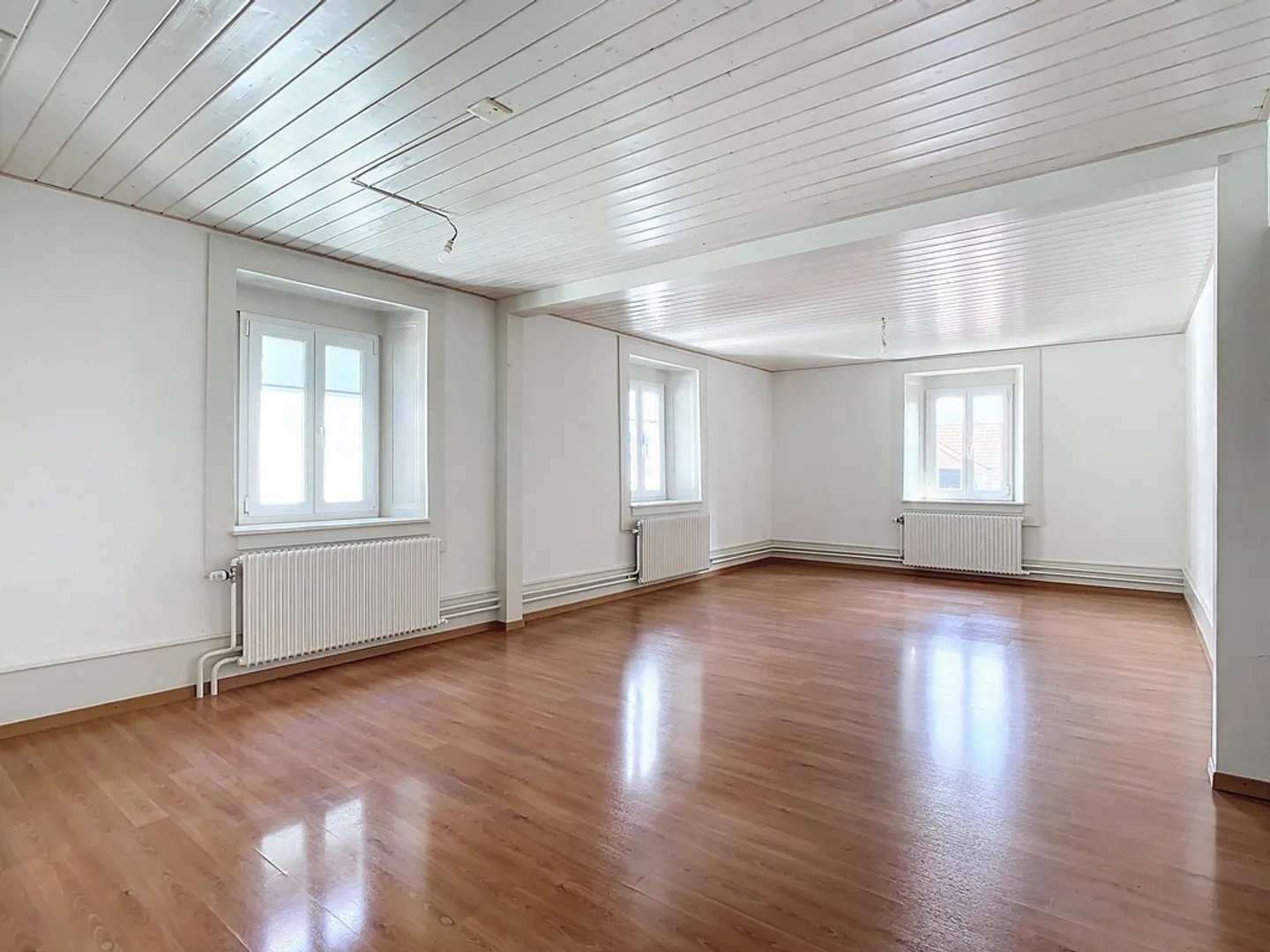 Geräumige 4-Zimmer Wohnung - Foto 3 von 12