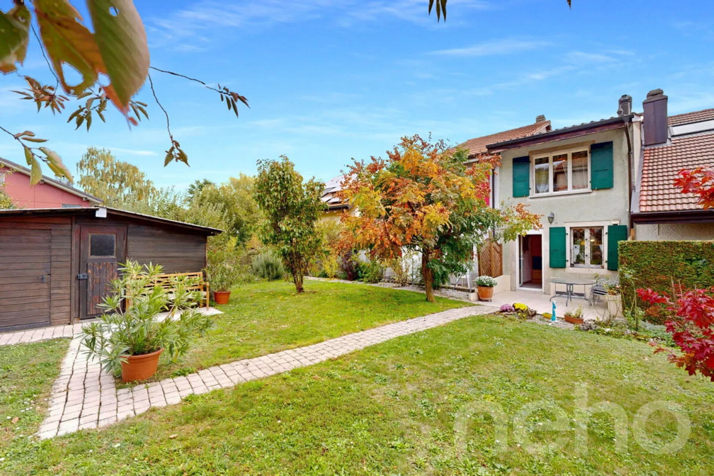 Incantevole casa a schiera su 3 piani con terrazza e bel giardino! - Foto 10 di 12