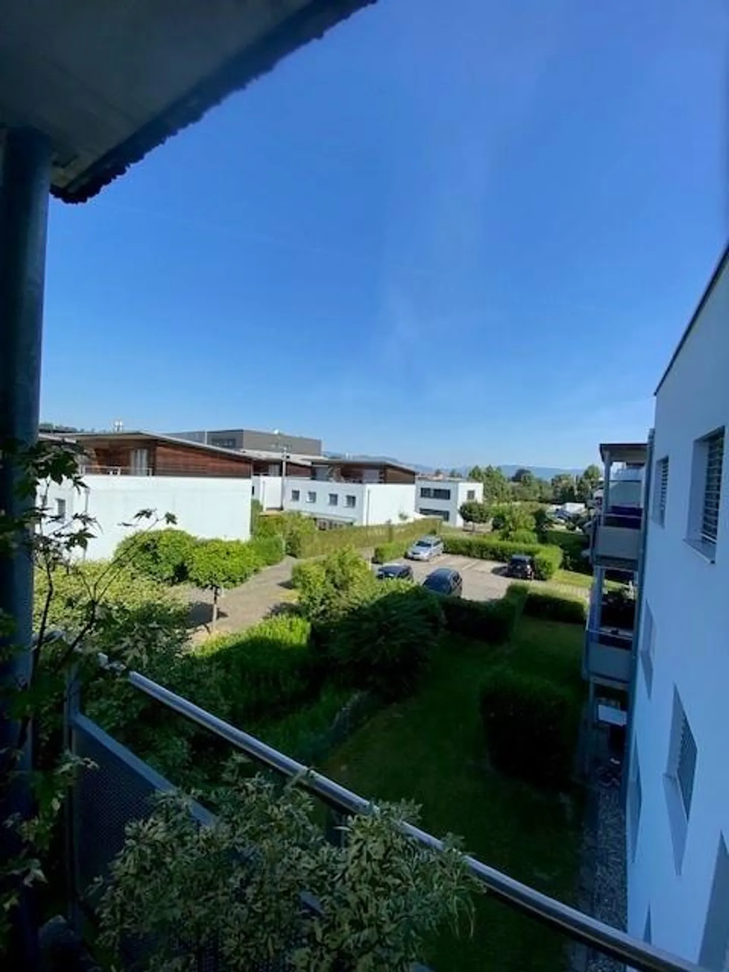 Ampio appartamento di 4,5 stanze con grande balcone - Foto 10 di 10