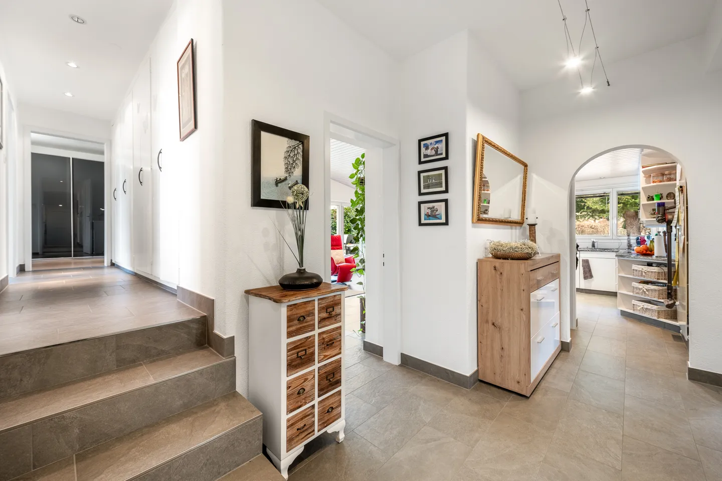 Charming 5.5–7.5 Room Single-Family House with Sunny Garden - Photo 1 of 10