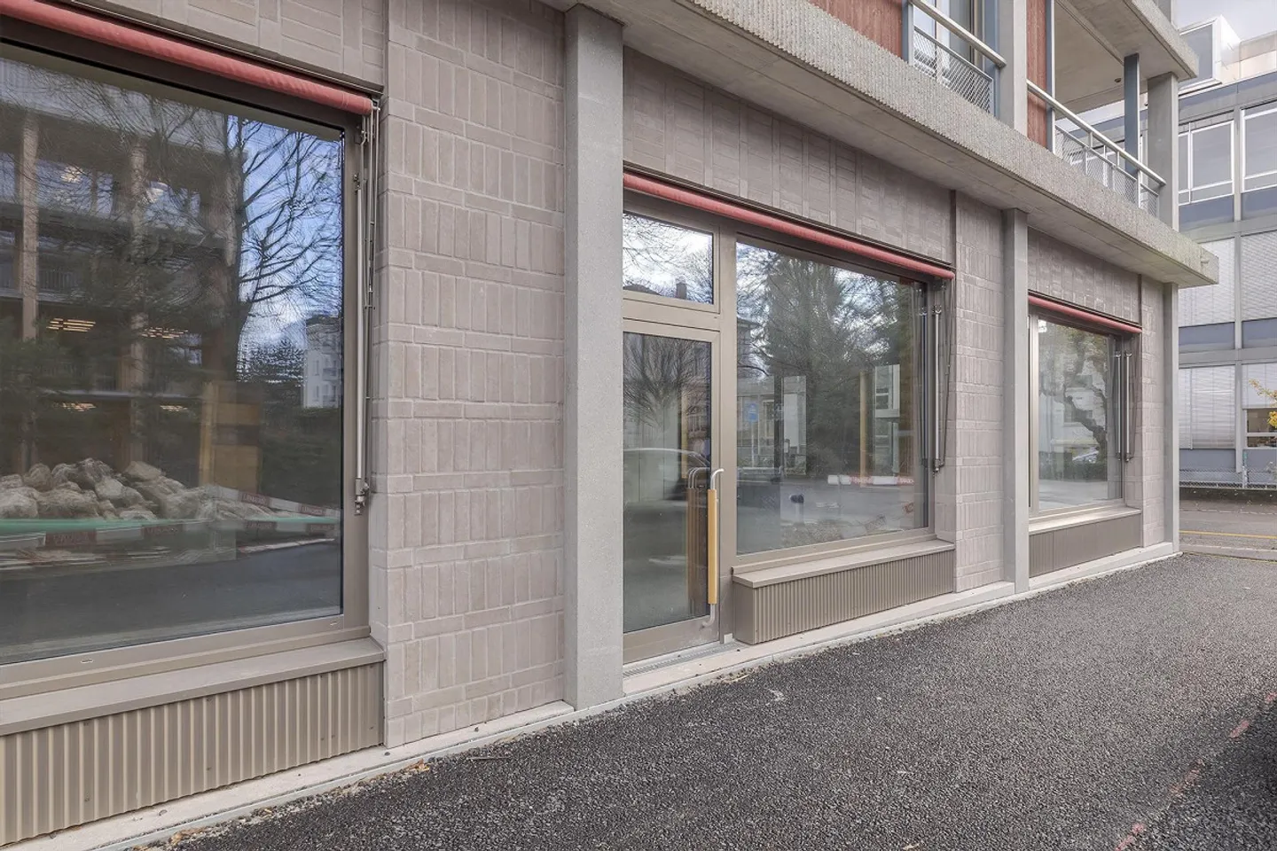 Gewerbe in Biel - Foto 5 von 6