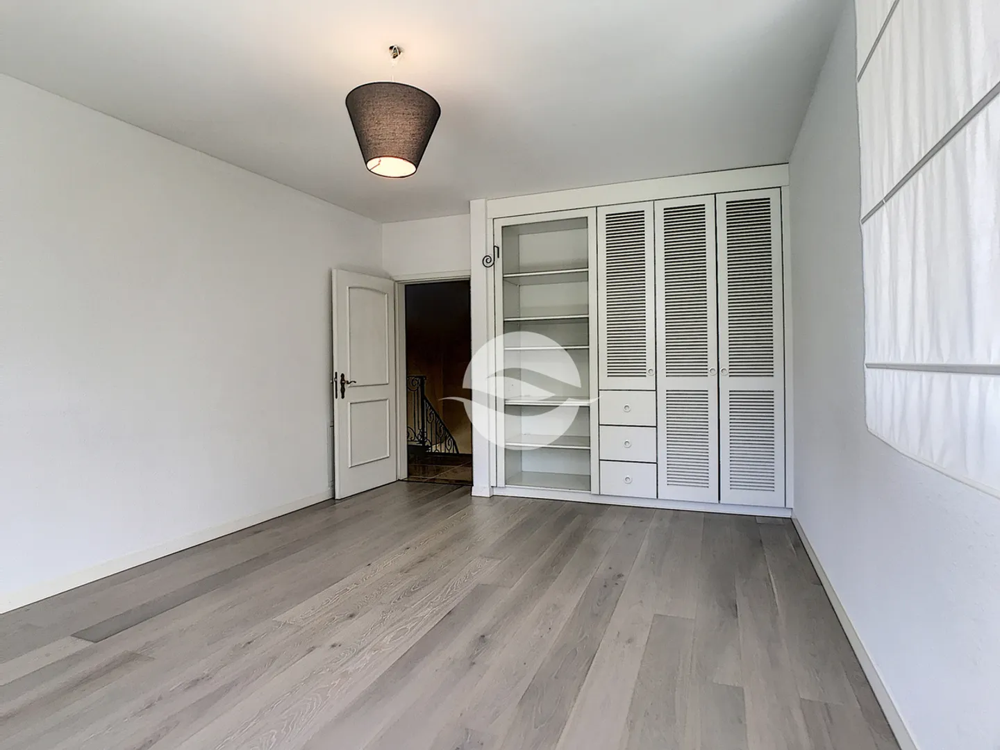 Magnificent detached villa with 4 bedrooms and swimming pool - Photo 13 of 17